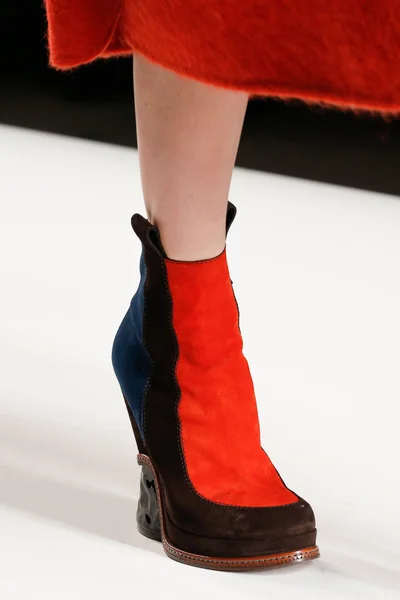 Look 27